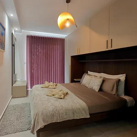 Spacious And Modern With Balcony In - Close To Manoel Island شقة Gzira